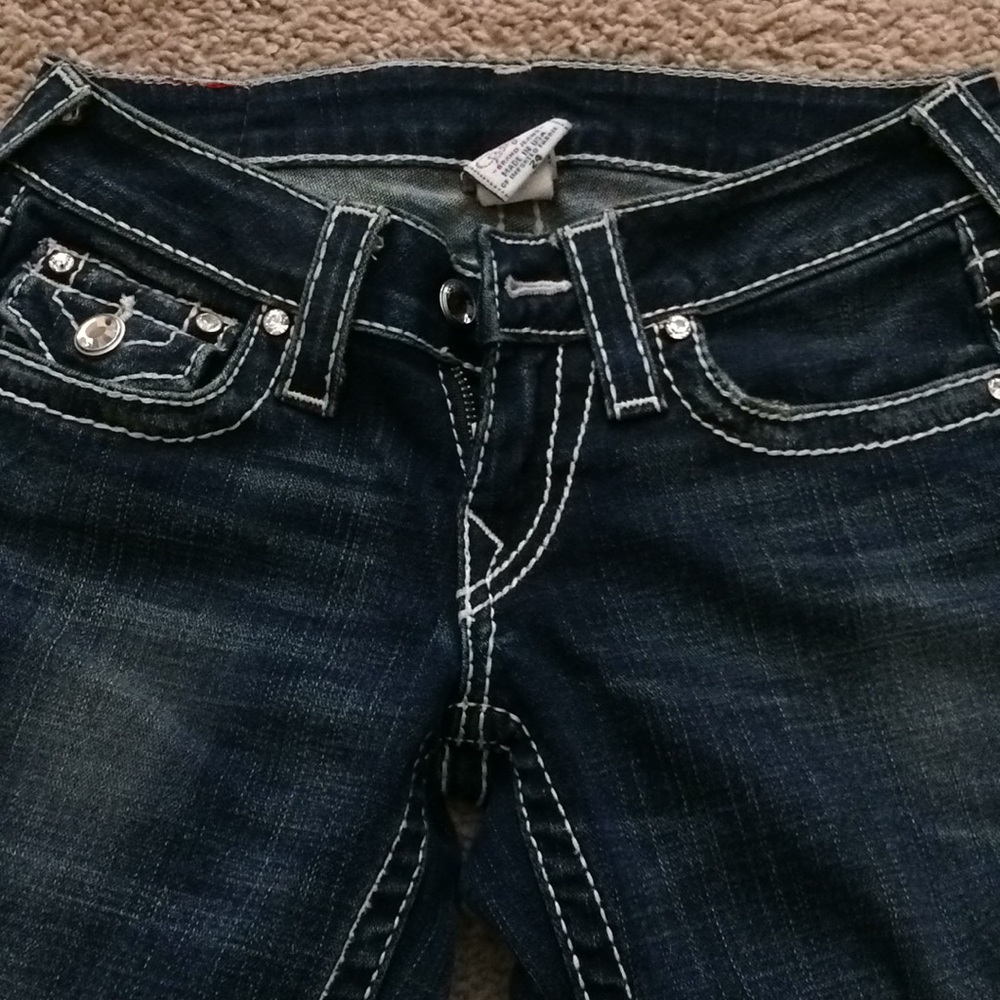 True Religion Capris - Picture 4 of 5
